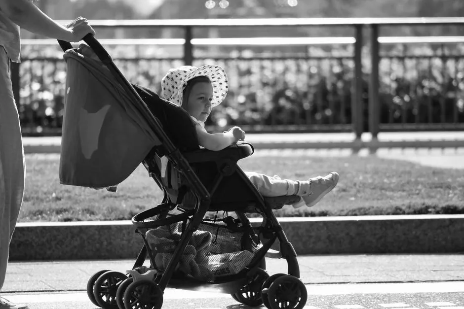 How to Clean a Stroller by the Manual